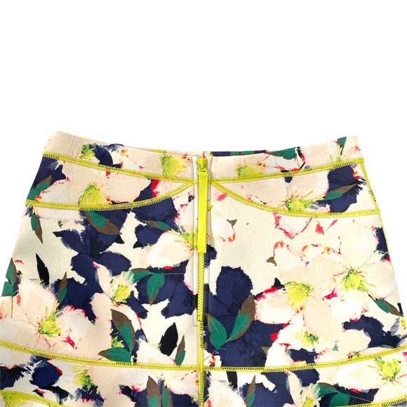 J Crew Floral Cove Neoprene Skirt SZ 6 - Picture 5 of 9